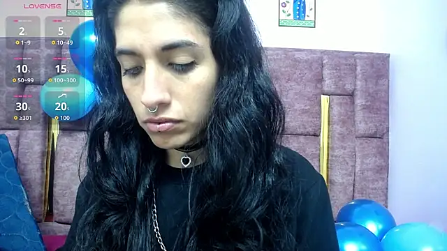FRANCESCA LOVE  online show from 04/28/26, 12:32