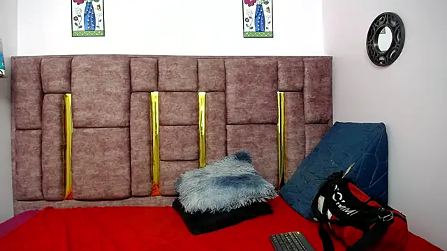 FRANCESCA LOVE  online show from 05/02/26, 04:06