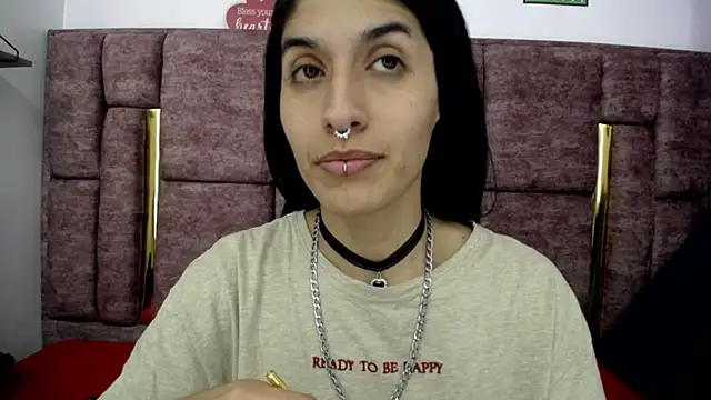 FRANCESCA LOVE  online show from 06/11/26, 05:05