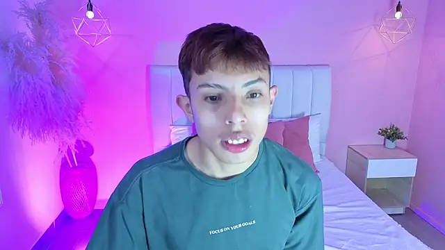  camilo ortiz online show from 06/10/26, 04:06