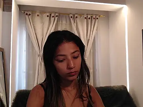 Snapshot of Scarleet_miaa chatting on 03/24/26, 07:19 Scarleet miaa online show from 03/24/26, 07:19