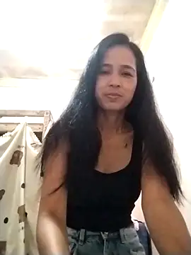 Snapshot of sweet_maxine44 chatting on 04/26/26, 06:27 sweet maxine44 online show from 04/26/26, 06:27
