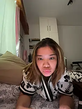 Snapshot of Avery_69 chatting on 03/13/26, 05:58 Avery 69 online show from 03/13/26, 05:58