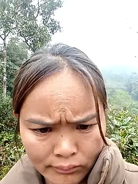 Snapshot of Luminana chatting on 03/07/26, 12:51 Luminana online show from 03/07/26, 12:51