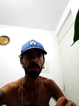 Swicth love online show from 04/26/26, 03:26
