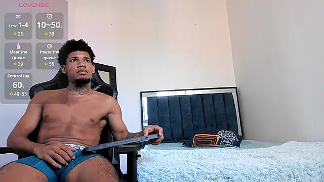 Snapshot of Nehemiaa_boy chatting on 03/03/26, 08:59 Nehemiaa boy online show from 03/03/26, 08:59