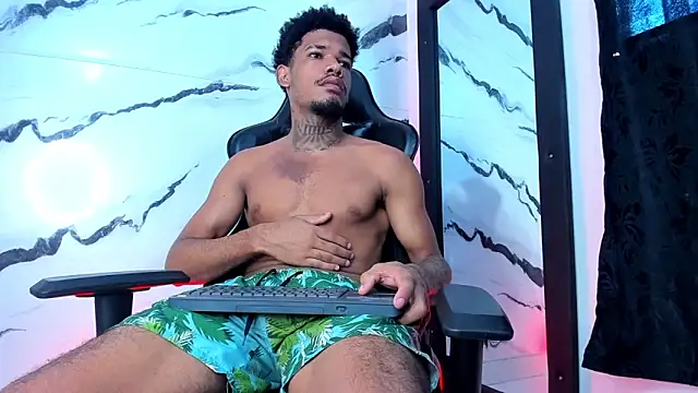 Nehemiaa boy online show from 05/04/26, 04:25