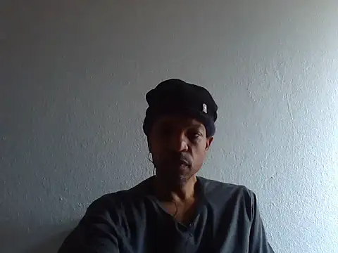 Snapshot of lavelle26 chatting on 02/12/26, 10:21 lavelle26 online show from 02/12/26, 10:21