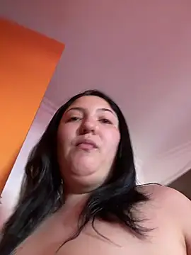 Snapshot of Amber_Sinn chatting on 05/10/26, 02:22 Amber Sinn online show from 05/10/26, 02:22