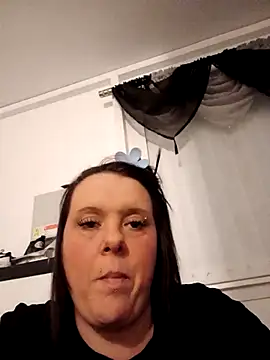 Snapshot of louisa36 chatting on 03/21/26, 11:52 louisa36 online show from 03/21/26, 11:52