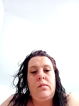 Snapshot of louisa36 chatting on 03/25/26, 10:10 louisa36 online show from 03/25/26, 10:10