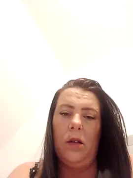 Snapshot of louisa36 chatting on 04/24/26, 01:41 louisa36 online show from 04/24/26, 01:41