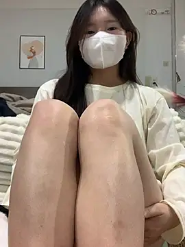 Snapshot of Rin-yiyi chatting on 02/12/26, 08:15 Rin-yiyi online show from 02/12/26, 08:15