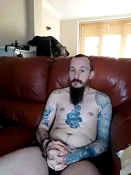 Castbotter1995 online show from 04/22/26, 03:02