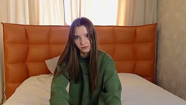 Snapshot of OnyxViper chatting on 02/24/26, 06:55 OnyxViper online show from 02/24/26, 06:55