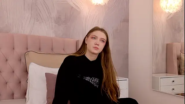 Snapshot of StacyHicks chatting on 03/15/26, 03:07 StacyHicks online show from 03/15/26, 03:07