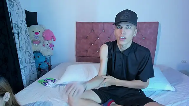 Snapshot of sarita_alexis chatting on 02/19/26, 11:39 sarita alexis online show from 02/19/26, 11:39