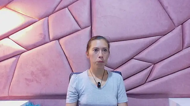 Snapshot of kimberlypink_ chatting on 03/02/26, 11:28 kimberlypink online show from 03/02/26, 11:28