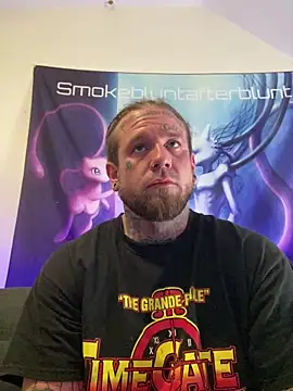 Smokebluntafterblunt online show from 04/25/26, 09:01