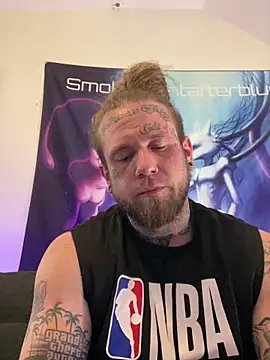 Smokebluntafterblunt online show from 04/28/26, 09:09