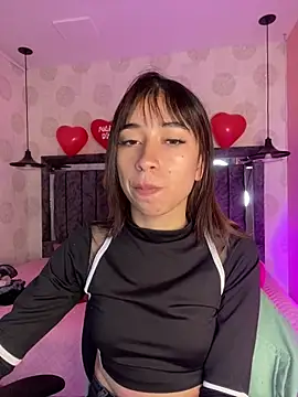 Snapshot of alahia_pink chatting on 02/24/26, 04:21 alahia pink online show from 02/24/26, 04:21