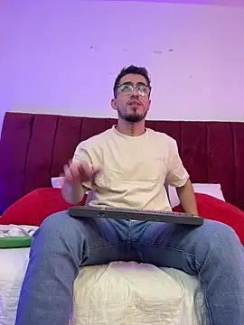 Tommas Jhonson online show from 06/21/26, 12:30