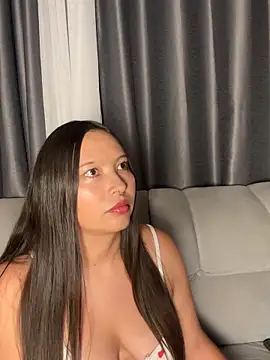 Snapshot of Kim_2026 chatting on 03/14/26, 01:44 Kim 2026 online show from 03/14/26, 01:44