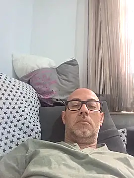 pareja47 online show from 05/02/26, 03:06