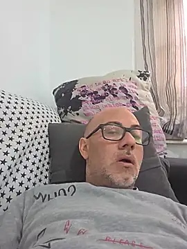 pareja47 online show from 05/14/26, 01:07