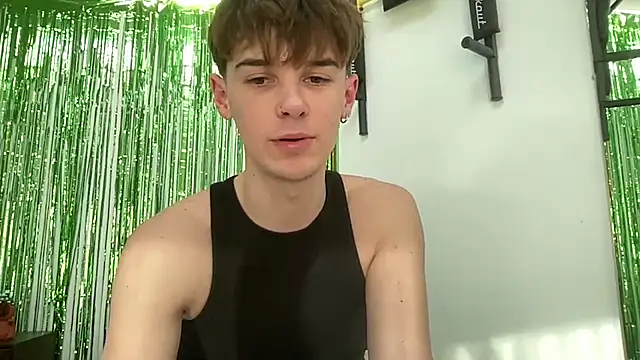 Snapshot of YourMilkyGuy chatting on 03/10/26, 01:38 YourMilkyGuy online show from 03/10/26, 01:38