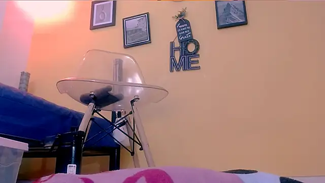 sexiempoderada18 online show from 05/15/26, 01:51