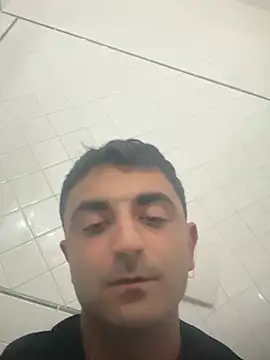 Snapshot of elia2711 chatting on 03/24/26, 08:03 elia2711 online show from 03/24/26, 08:03