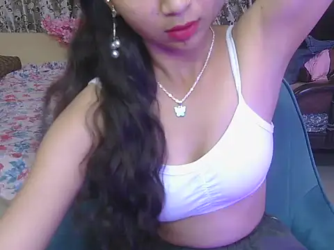 Snapshot of its-nayera chatting on 04/02/26, 08:45 its-nayera online show from 04/02/26, 08:45