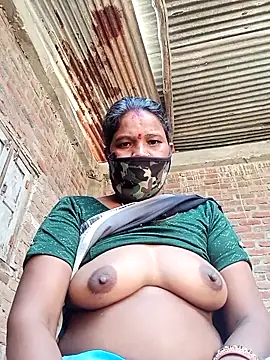 Snapshot of Kirti_sacsena chatting on 03/13/26, 08:54 Kirti sacsena online show from 03/13/26, 08:54