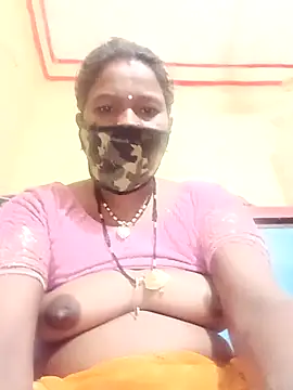 Snapshot of Kirti_sacsena chatting on 03/22/26, 12:03 Kirti sacsena online show from 03/22/26, 12:03