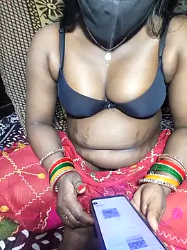 Snapshot of PRIYAGOYAL chatting on 02/24/26, 06:17 PRIYAGOYAL online show from 02/24/26, 06:17