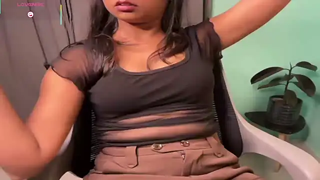 Snapshot of kamyaahh chatting on 03/20/26, 06:35 kamyaahh online show from 03/20/26, 06:35