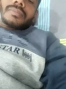 Snapshot of Daddyishere_19 chatting on 02/13/26, 06:31 Daddyishere 19 online show from 02/13/26, 06:31