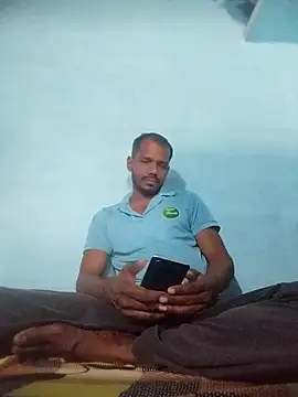 Snapshot of Daddyishere_19 chatting on 03/01/26, 09:11 Daddyishere 19 online show from 03/01/26, 09:11