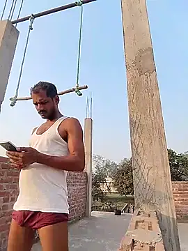 Snapshot of Daddyishere_19 chatting on 03/15/26, 11:27 Daddyishere 19 online show from 03/15/26, 11:27