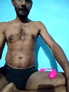 Snapshot of Daddyishere_19 chatting on 05/19/26, 12:05 Daddyishere 19 online show from 05/19/26, 12:05