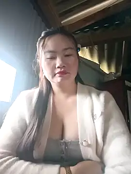Snapshot of lisn-cute chatting on 05/03/26, 11:33 lisn-cute online show from 05/03/26, 11:33
