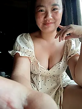 lisn-cute online show from 06/08/26, 01:28
