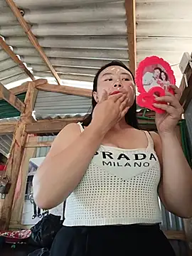 lisn-cute online show from 06/16/26, 03:09
