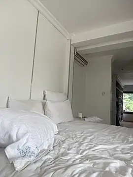 Snapshot of kentrella04 chatting on 03/09/26, 01:37 kentrella04 online show from 03/09/26, 01:37