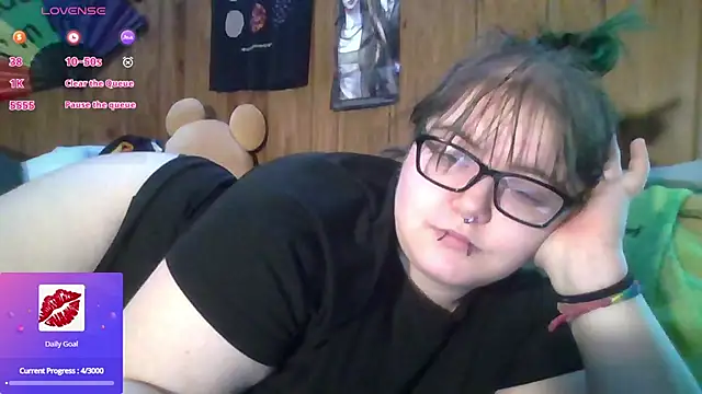 Snapshot of thatskarma chatting on 03/08/26, 09:13 thatskarma online show from 03/08/26, 09:13