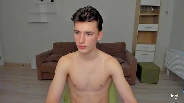 Snapshot of Max_foks_ chatting on 04/21/26, 06:09 Max foks online show from 04/21/26, 06:09