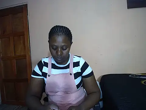 Lilly2590 online show from 02/19/26, 08:54
