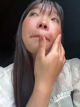 Snapshot of cuty_lusy chatting on 04/05/26, 11:57 cuty lusy online show from 04/05/26, 11:57