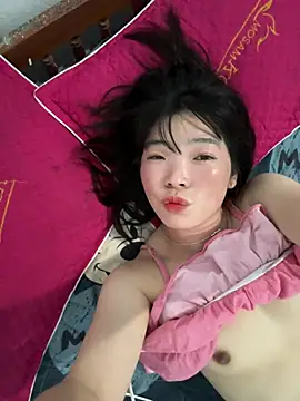 Snapshot of cuty_lusy chatting on 05/13/26, 01:30 cuty lusy online show from 05/13/26, 01:30